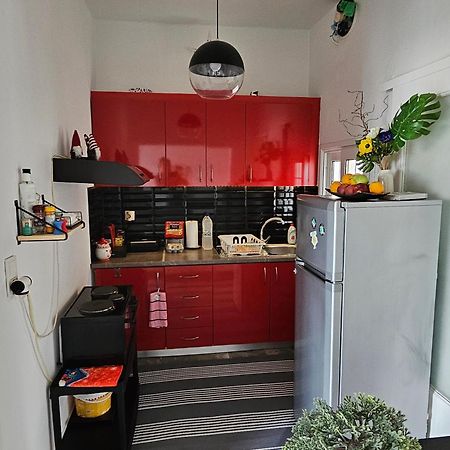 Seaty Apartment Corinth Екстер'єр фото