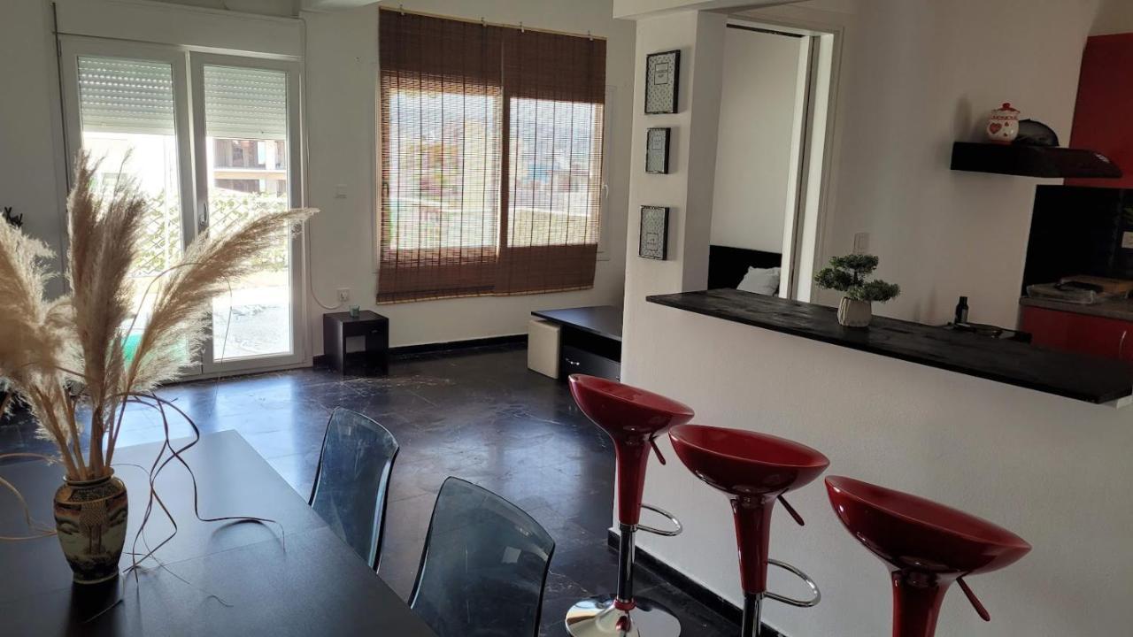 Seaty Apartment Corinth Екстер'єр фото