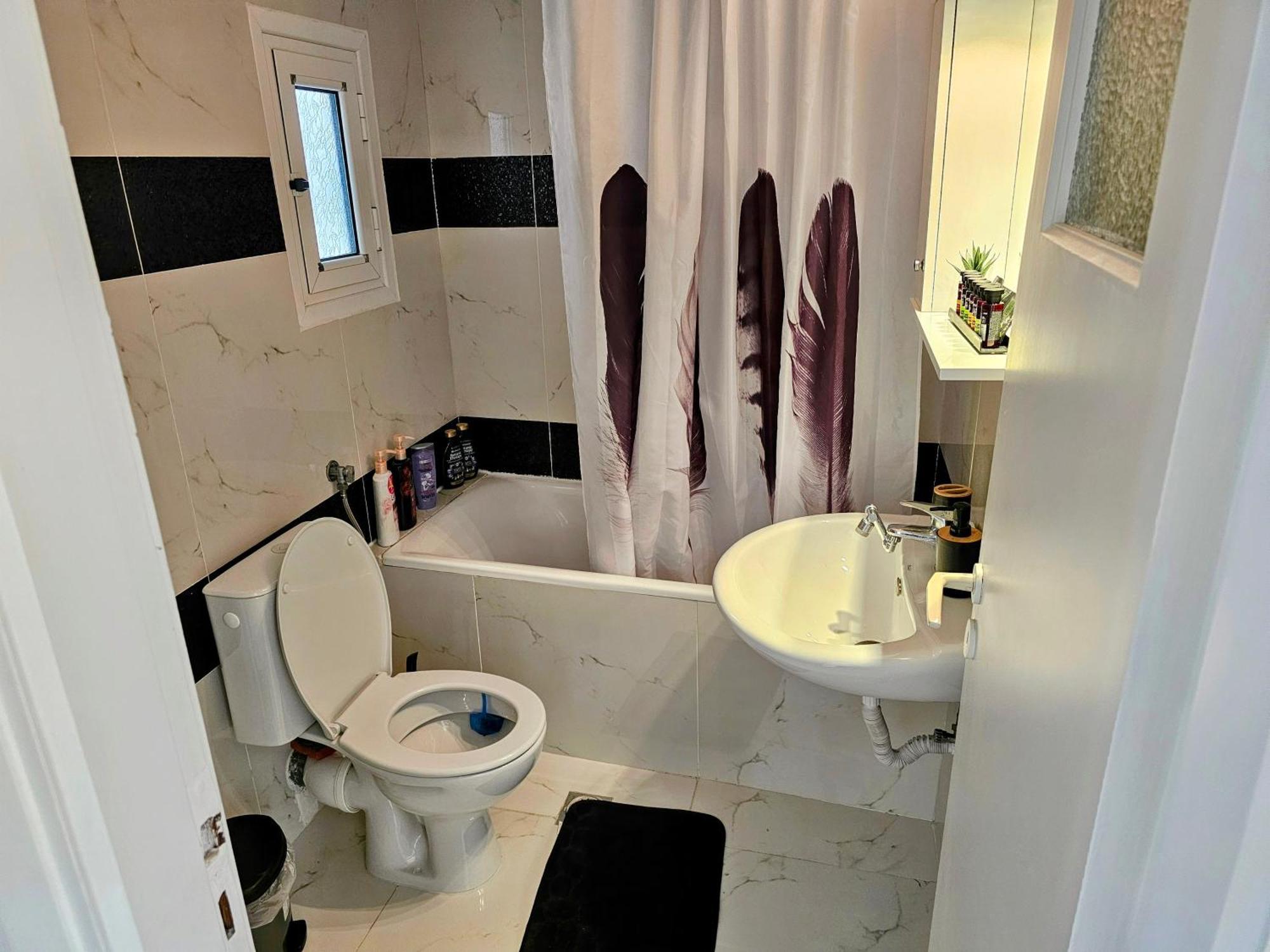 Seaty Apartment Corinth Екстер'єр фото